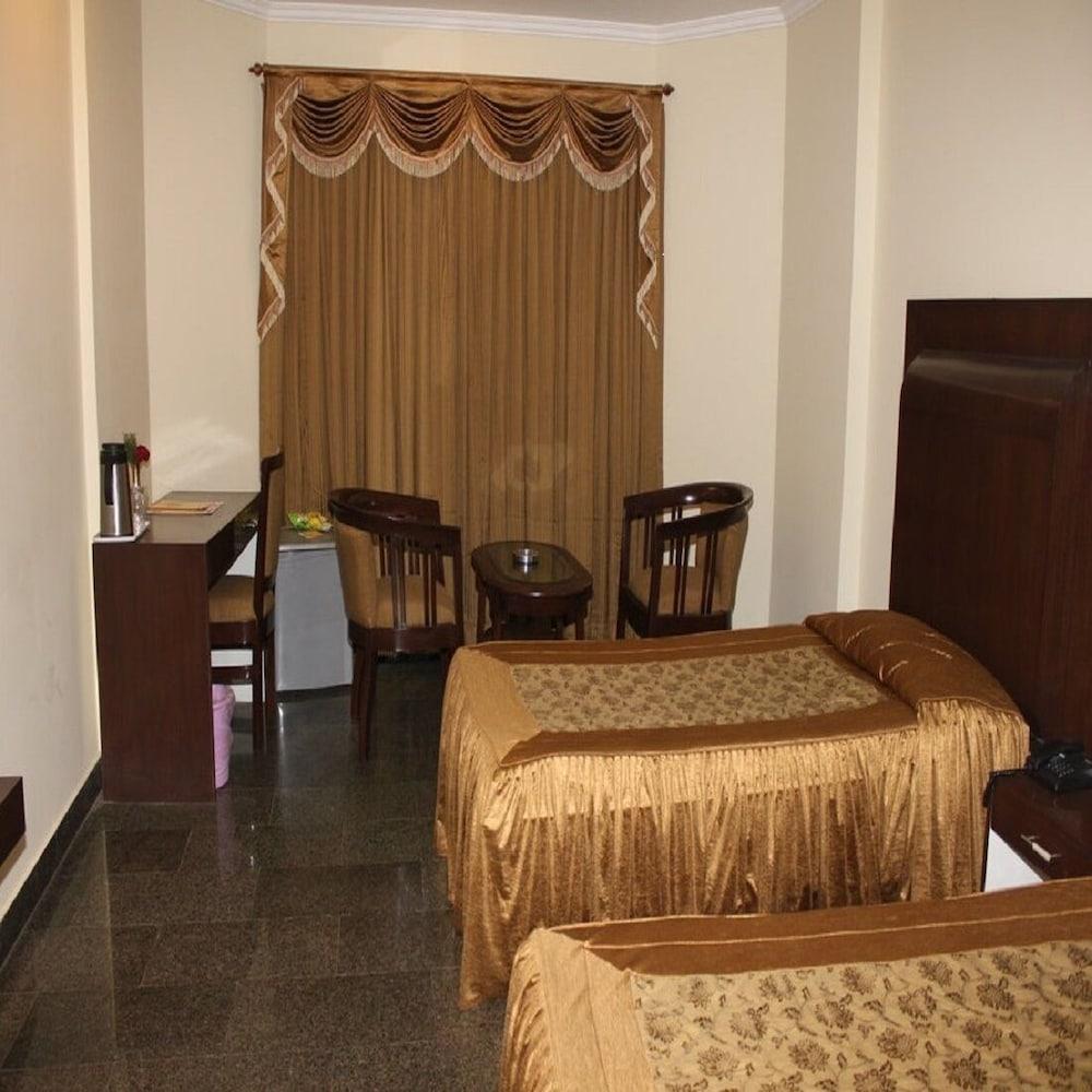 Vaibhav Hotel Varanasi